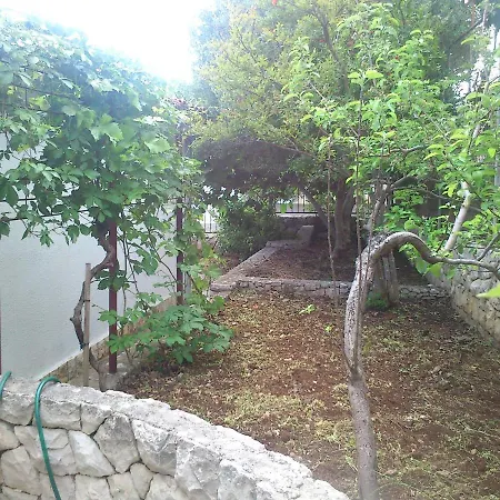 דירה House Ojdana